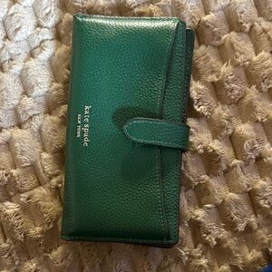 Kate Spade Emerald Green Wallet